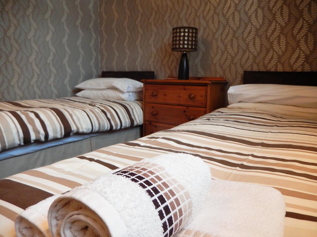 Gales Guesthouse Абердин Экстерьер фото
