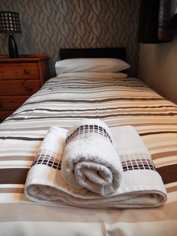 Gales Guesthouse Абердин Экстерьер фото