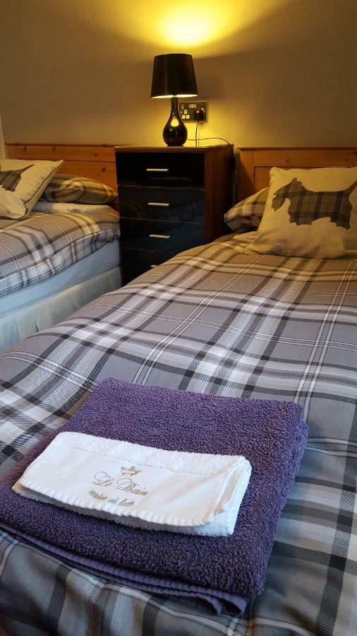 Gales Guesthouse Абердин Экстерьер фото